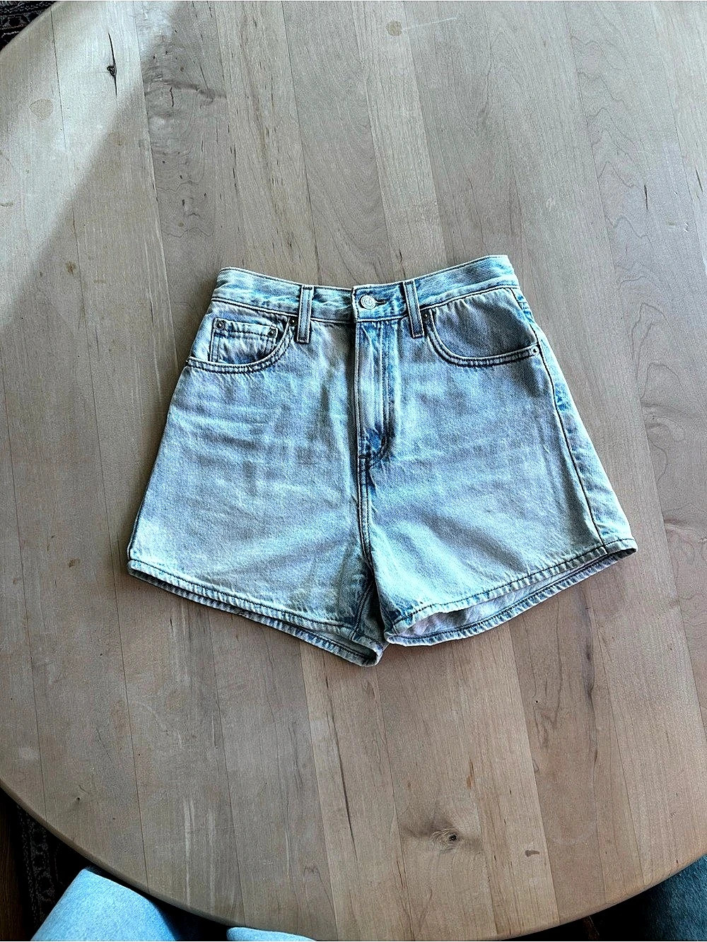Levi's 501 high loose Jean Shorts in Blue Waist 25